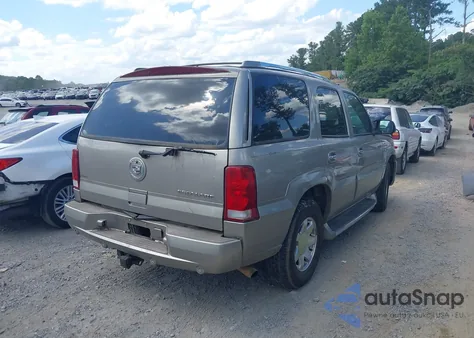 2003 Cadillac Escalade Standard z USA, uszkodzony, nr VIN 1GYEC63T53R257350